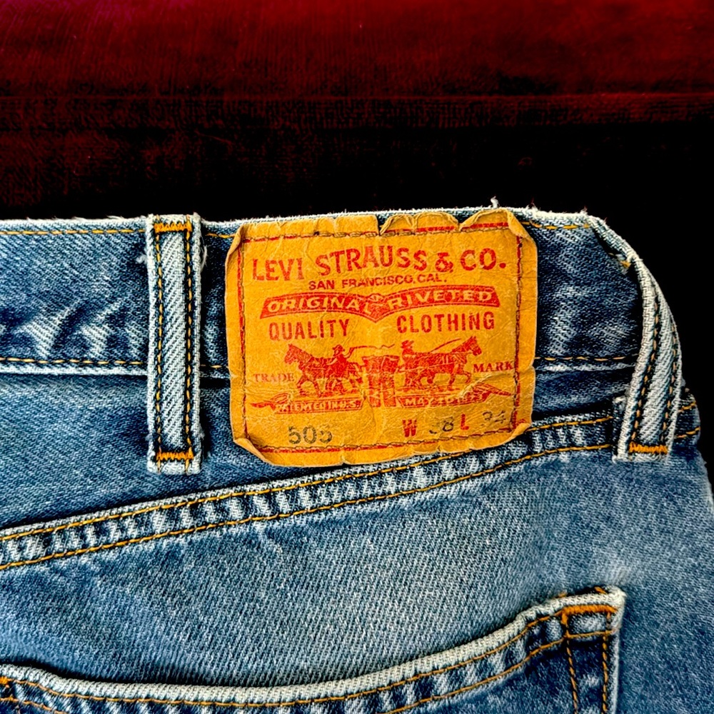 Men’s original Levi’s 505 straight fit size 38/34